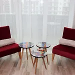 Homes By Nati דירה *