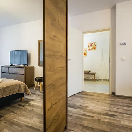 Homes By Nati Apartment Brasov