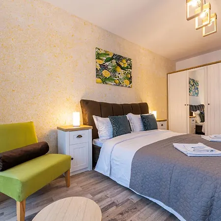 Homes By Nati Apartment