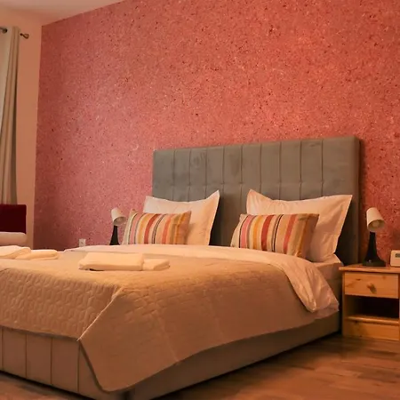 Homes By Nati Apartamento Braşov