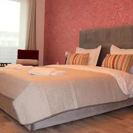 Homes By Nati ブラショフ