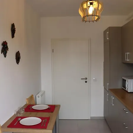 Апартаменти Homes By Nati *