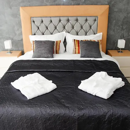 Homes By Nati Apartamento