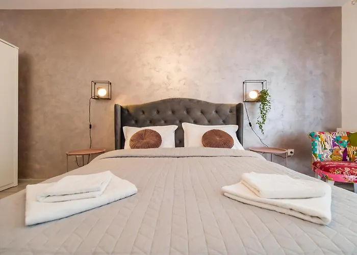 Homes By Nati Apartament