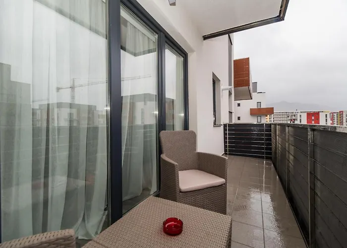 Homes By Nati Apartment