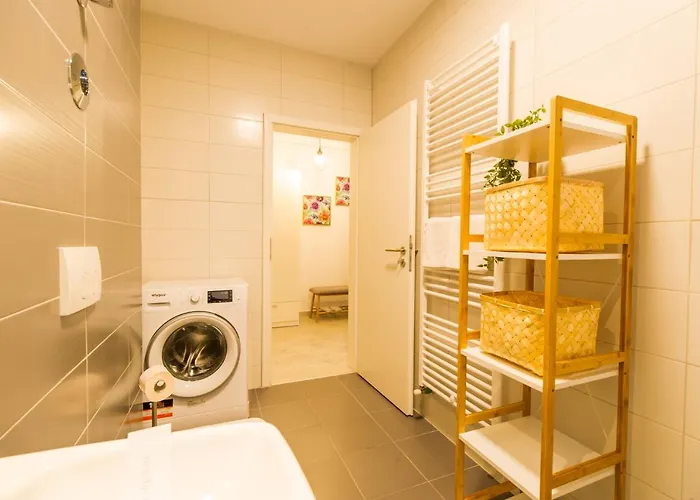 Apartment Homes By Nati *