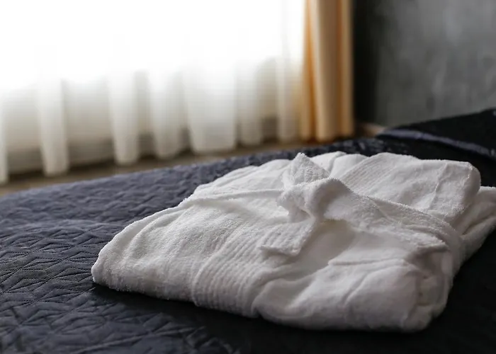 Homes By Nati Apartment